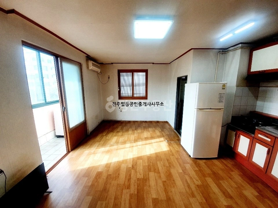 경상남도 진주시 호탄동 원룸 사진 1