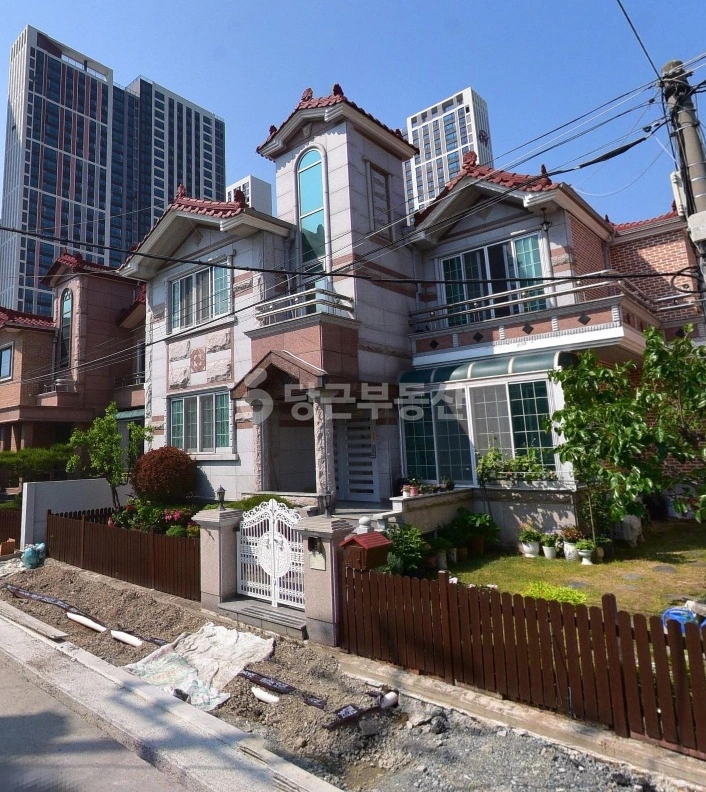 경상남도 창원시 성산구 중앙동 단독/전원주택 사진 1