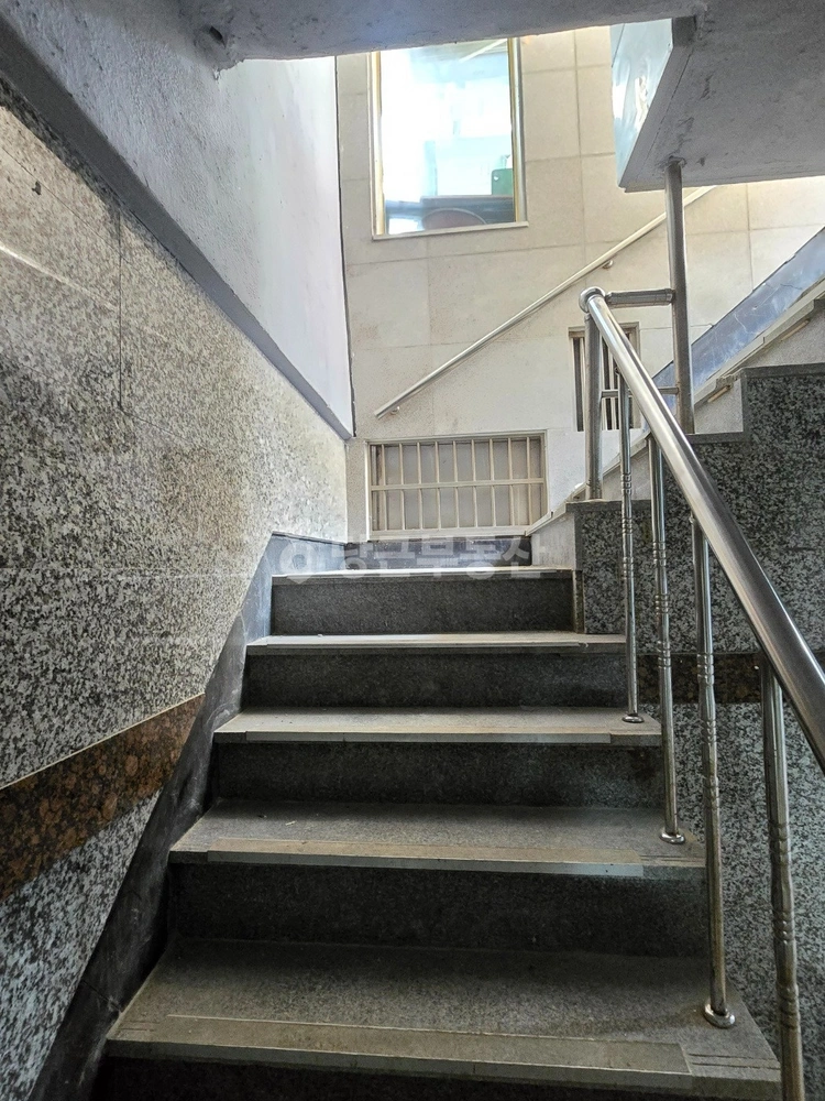 서울특별시 관악구 신림동 상가 사진 1