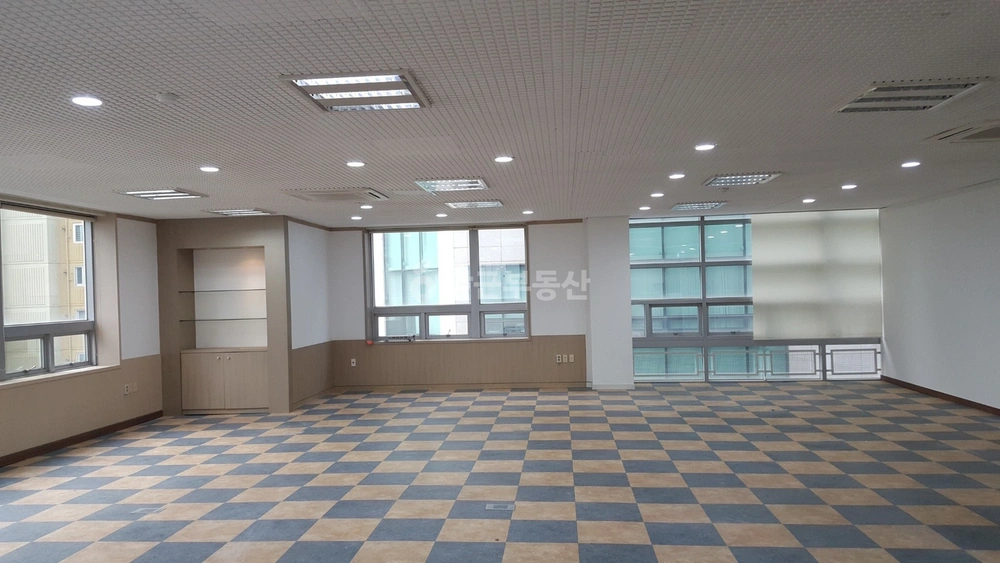 대전광역시 유성구 장대동 상가 사진 1