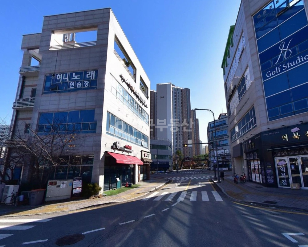 경기도 수원시 영통구 신동 상가 사진 1