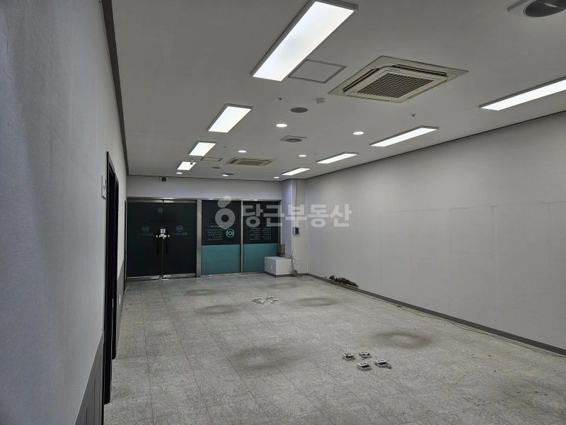 경상남도 창원시 성산구 성산동 상가 사진 1