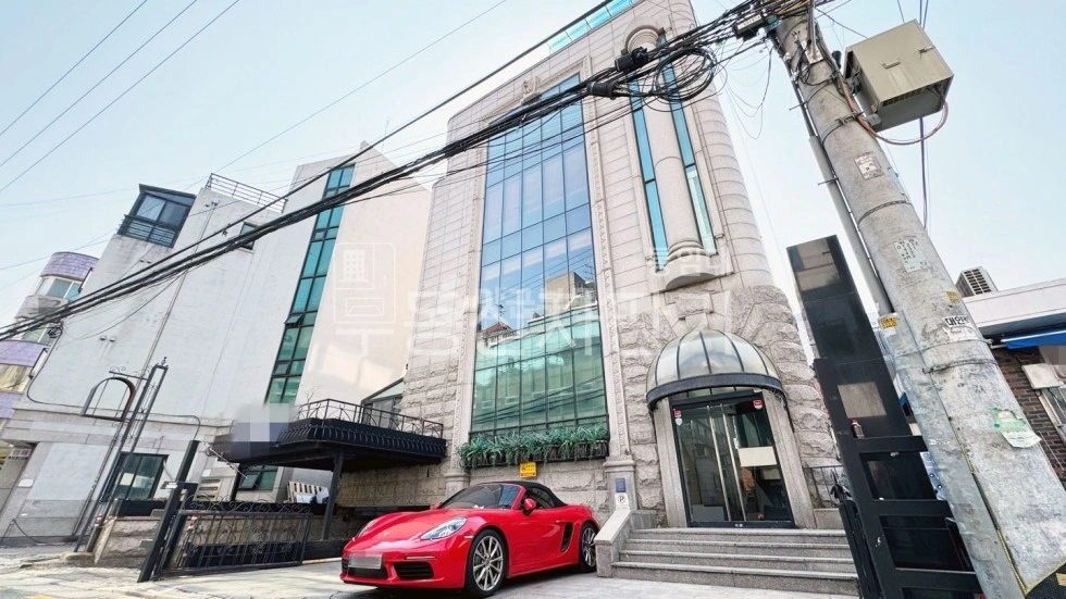 서울특별시 강남구 논현동 건물 사진 1