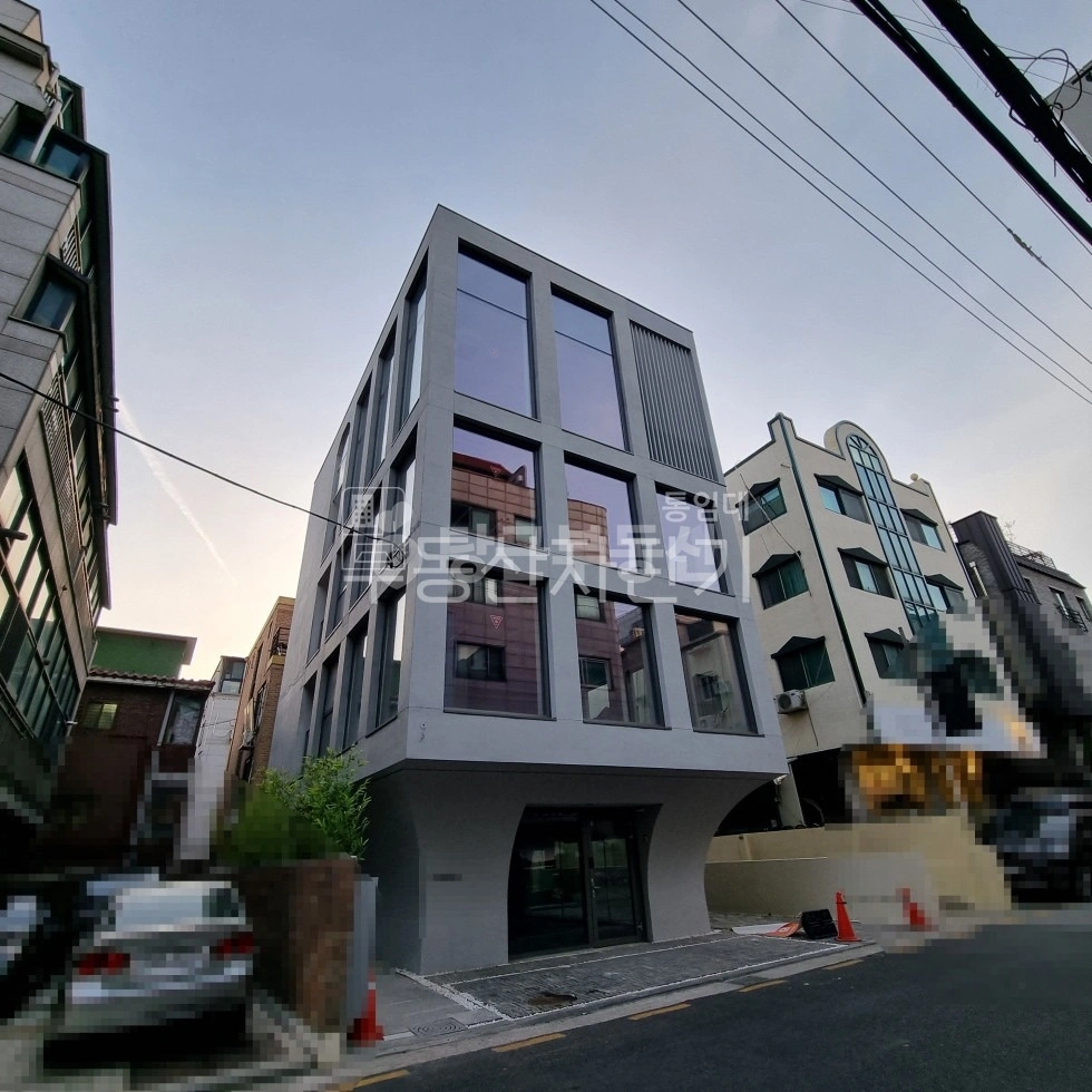 서울특별시 서초구 반포동 건물 사진 1