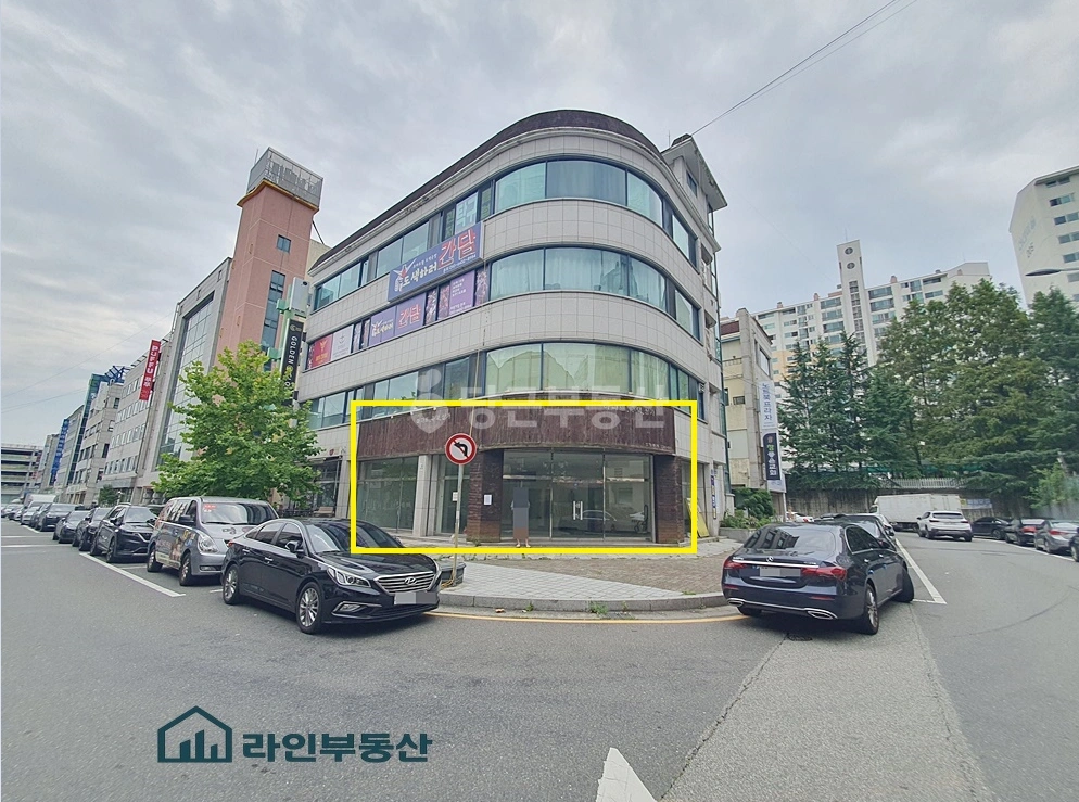 대전광역시 서구 관저동 상가 사진 1