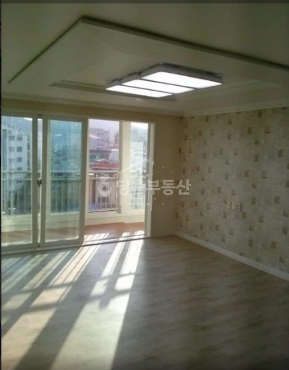 부산광역시 남구 우암동 아파트 사진 1