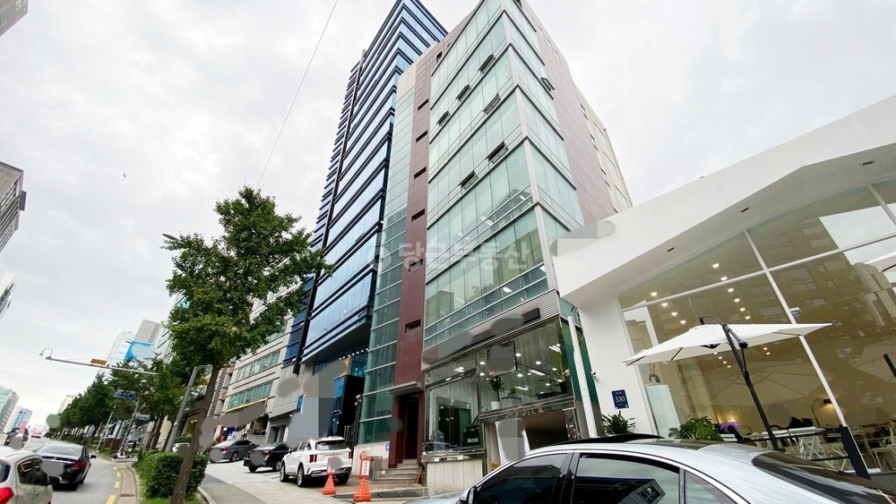 서울특별시 강남구 역삼동 상가 사진 1