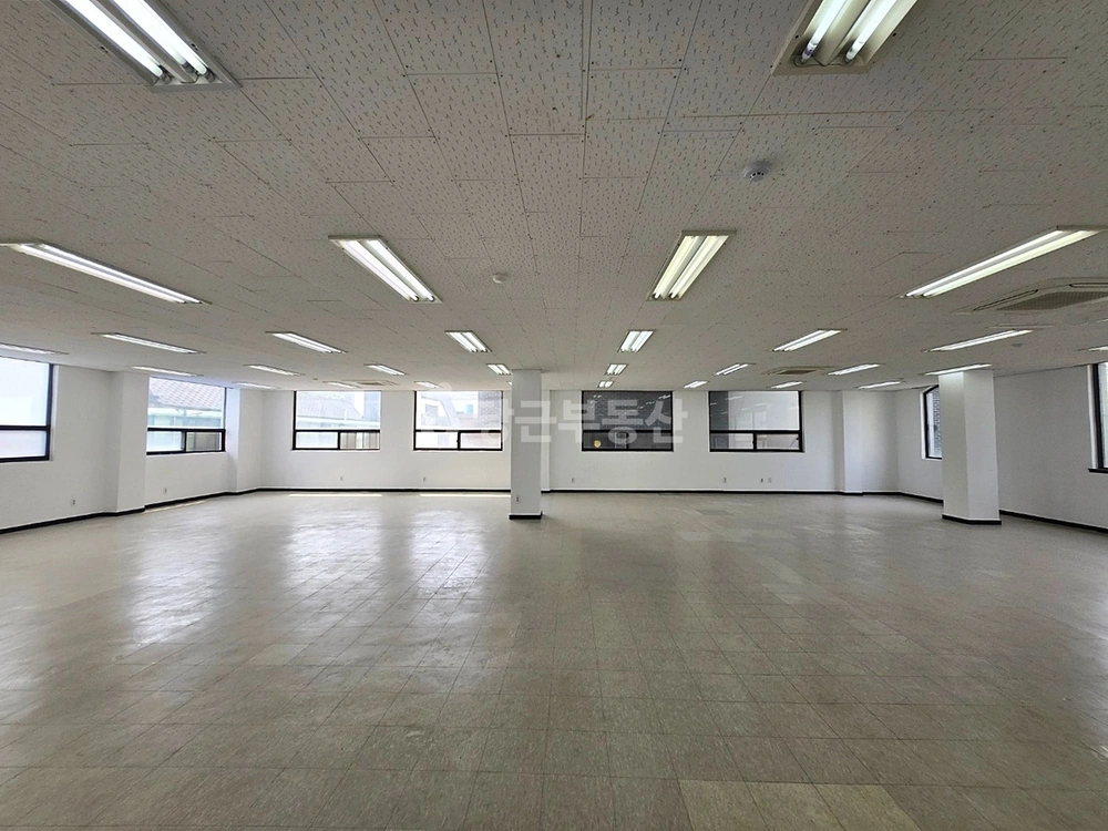 서울특별시 강남구 역삼동 사무실 사진 1