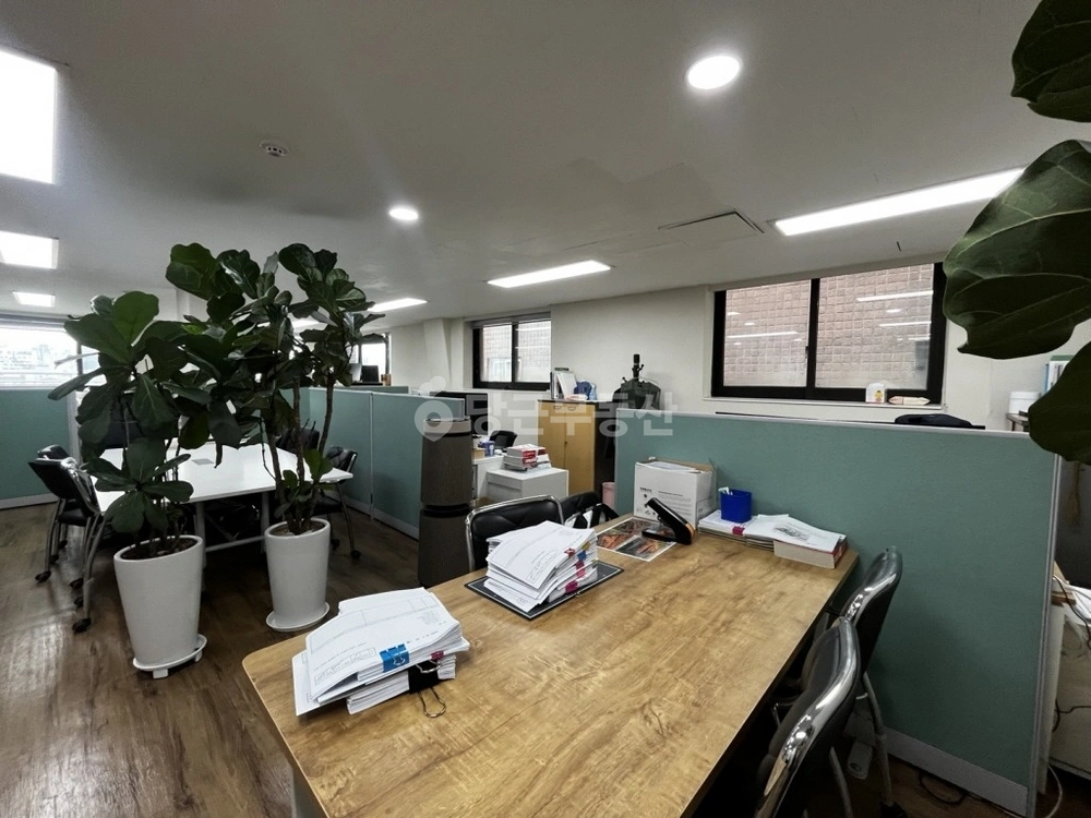 서울특별시 강남구 논현동 사무실 사진 1