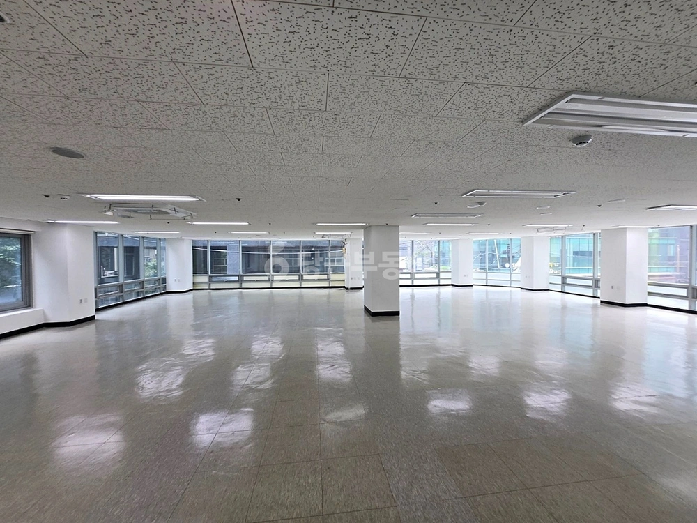 서울특별시 강남구 역삼동 상가 사진 1