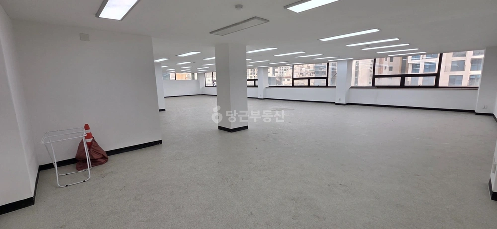 서울특별시 관악구 봉천동 상가 사진 1