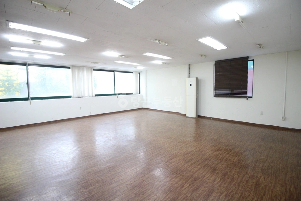 대전광역시 서구 월평동 상가 사진 1