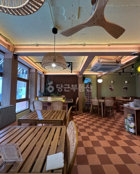 서울특별시 마포구 동교동 상가 사진 1