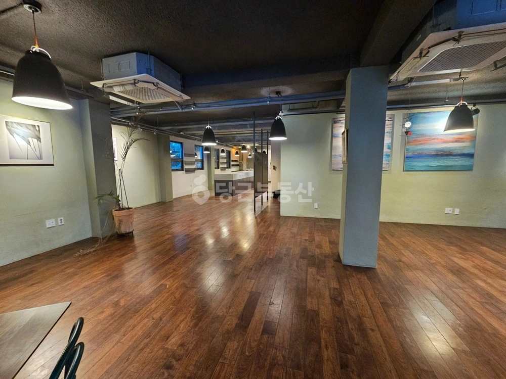 서울특별시 마포구 서교동 상가 사진 1