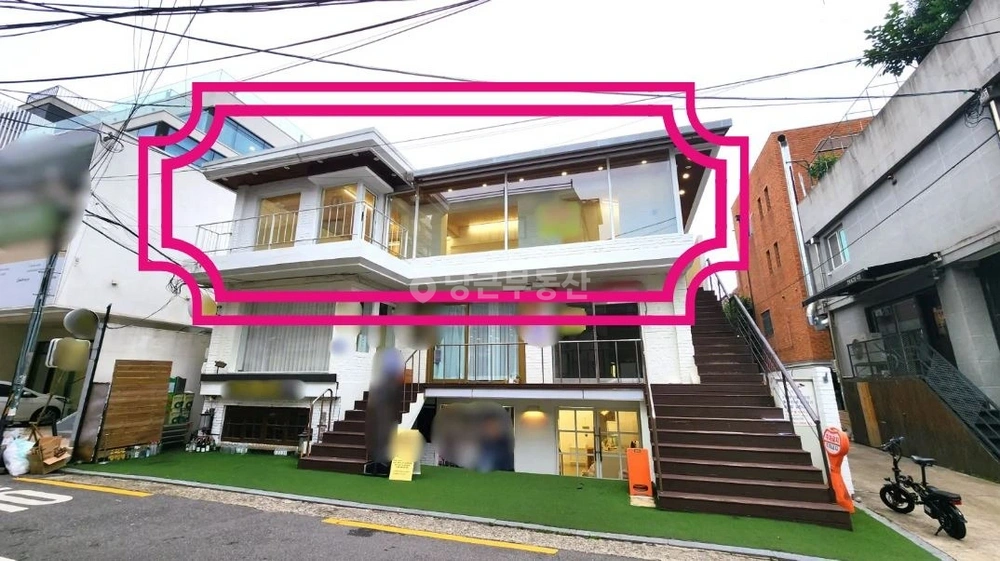 서울특별시 마포구 서교동 상가 사진 1