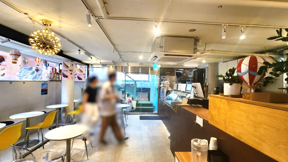 서울특별시 마포구 동교동 상가 사진 1