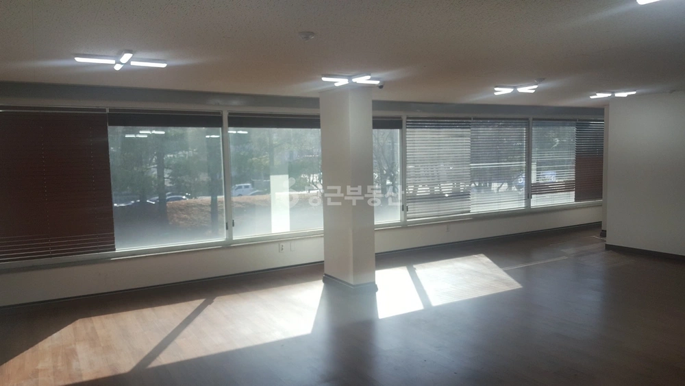 대전광역시 유성구 장대동 상가 사진 1