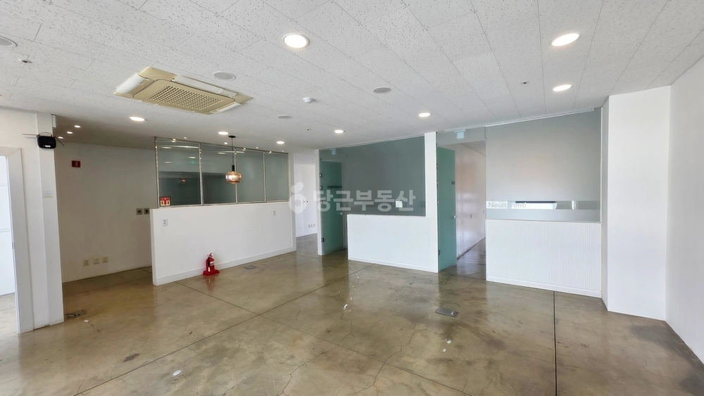 서울특별시 강남구 논현동 사무실 사진 1