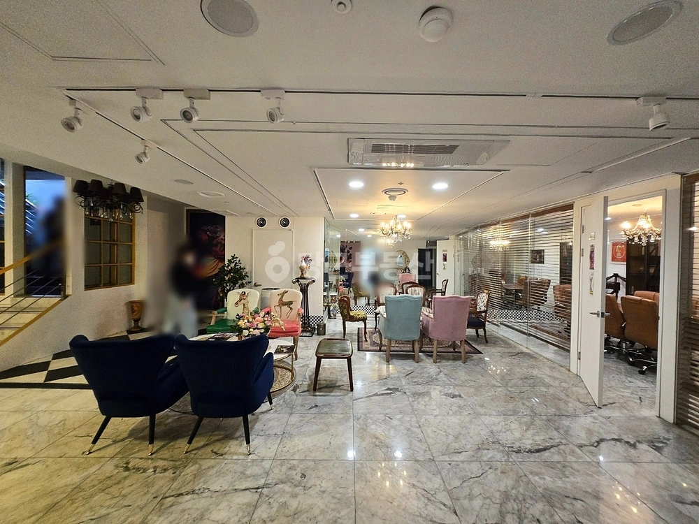 서울특별시 강남구 논현동 상가 사진 1