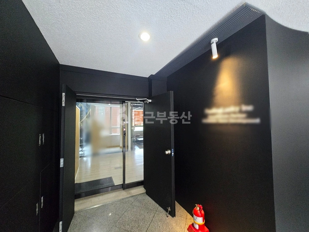 서울특별시 강남구 논현동 사무실 사진 1