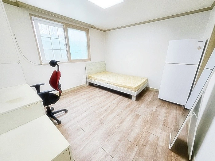부산광역시 금정구 장전동 원룸 사진 1