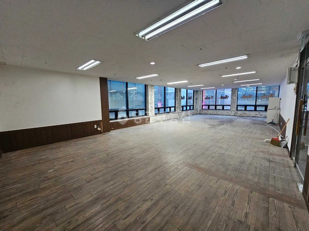 경기도 안산시 단원구 고잔동 상가 사진 1