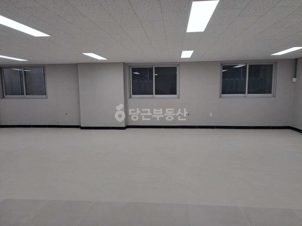 대전광역시 서구 용문동 상가 사진 1