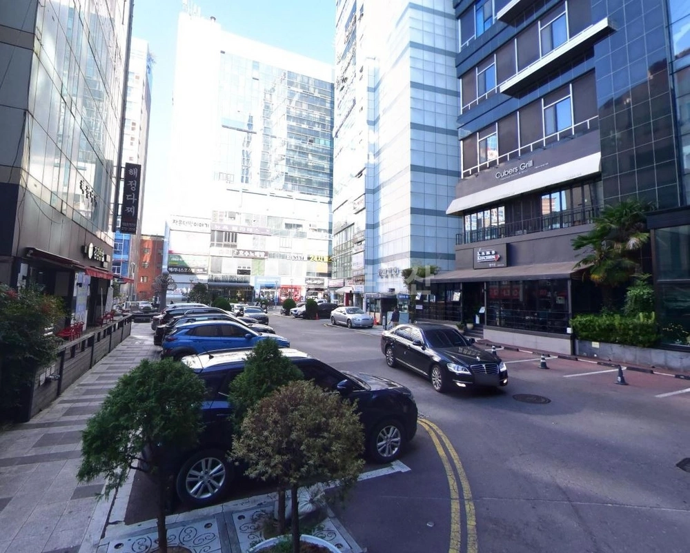 경상남도 창원시 성산구 용호동 상가 사진 1