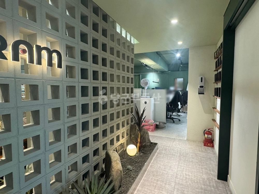 서울특별시 강남구 논현동 사무실 사진 1