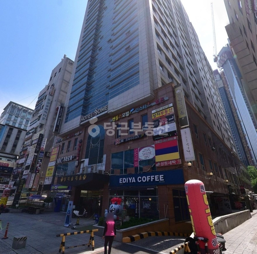 경상남도 창원시 성산구 중앙동 상가 사진 1
