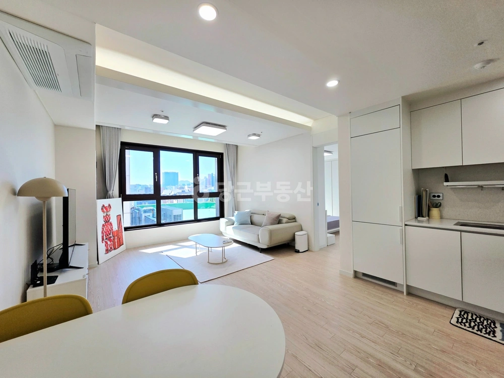 서울특별시 강남구 논현동 오피스텔 사진 1