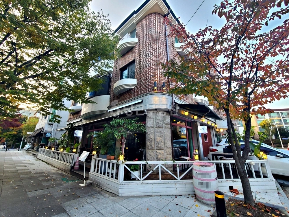 경기도 고양시 일산동구 정발산동 상가 사진 1