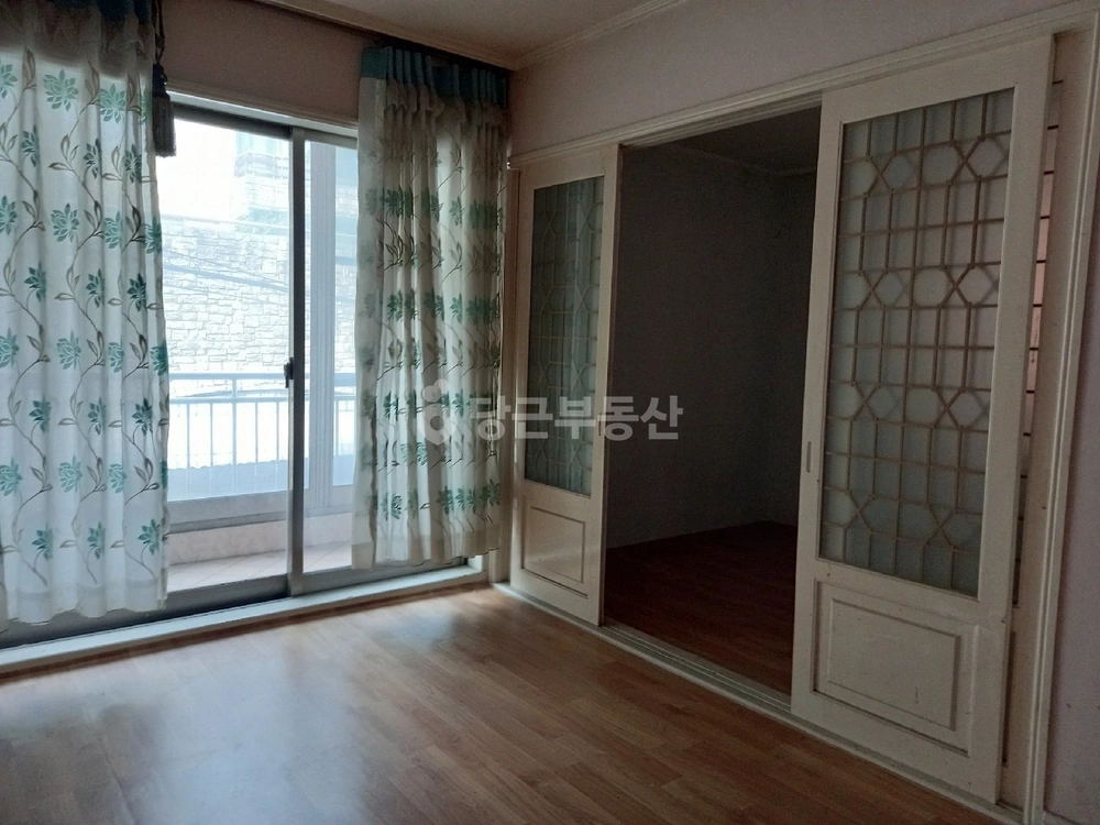 부산광역시 중구 대청동4가 빌라(투룸 이상) 사진 1