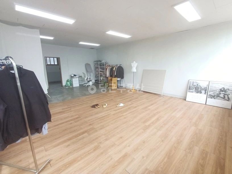 경상북도 경산시 중방동 상가 사진 1