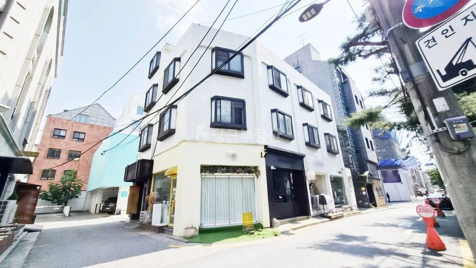 서울특별시 강남구 신사동 상가 사진 1