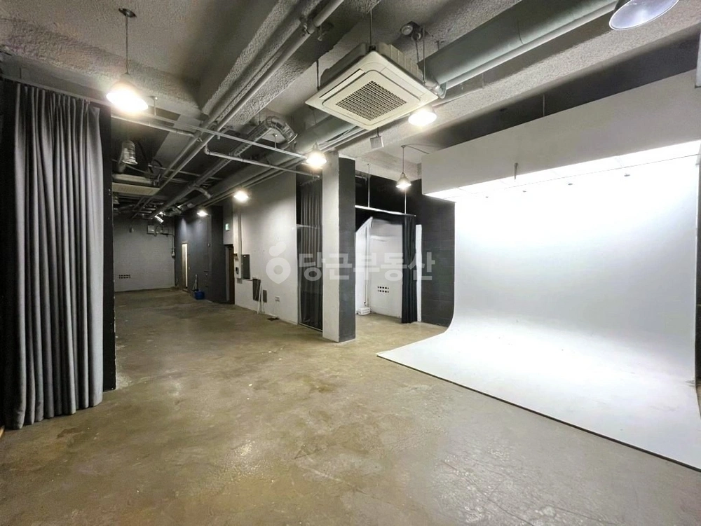서울특별시 마포구 서교동 상가 사진 1