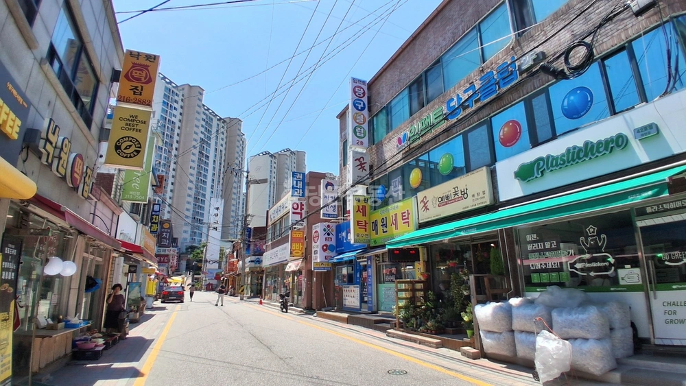 경기도 수원시 영통구 매탄동 상가 사진 1