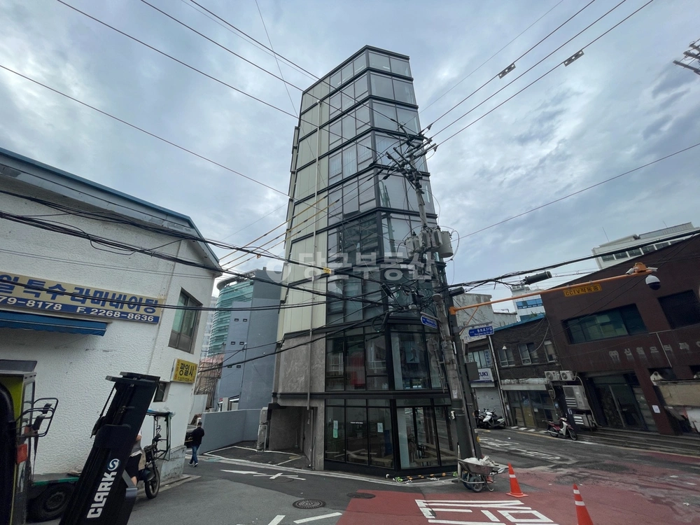 서울특별시 중구 충무로5가 건물 사진 1
