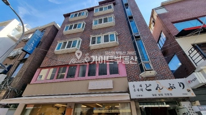 서울특별시 서대문구 창천동 상가 사진 1
