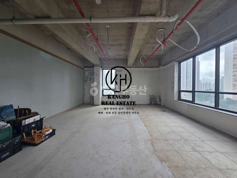 전남광주통합특별시 북구 신용동 상가 사진 1