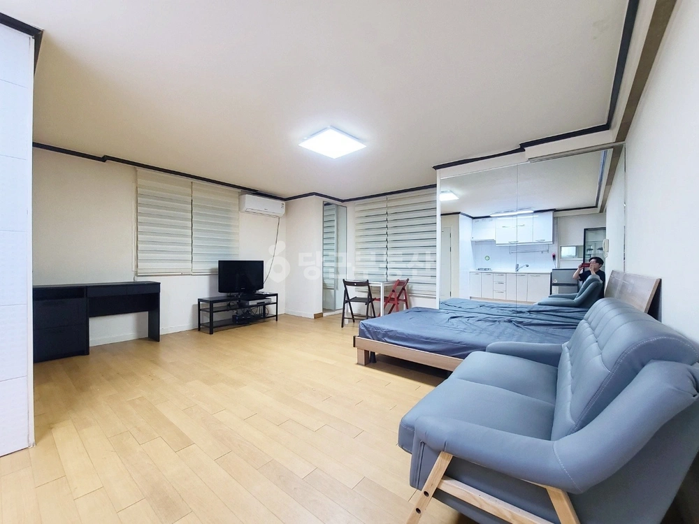 서울특별시 강남구 논현동 원룸 사진 1