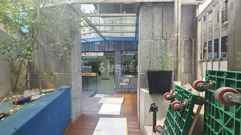서울특별시 용산구 청파동2가 상가 사진 1