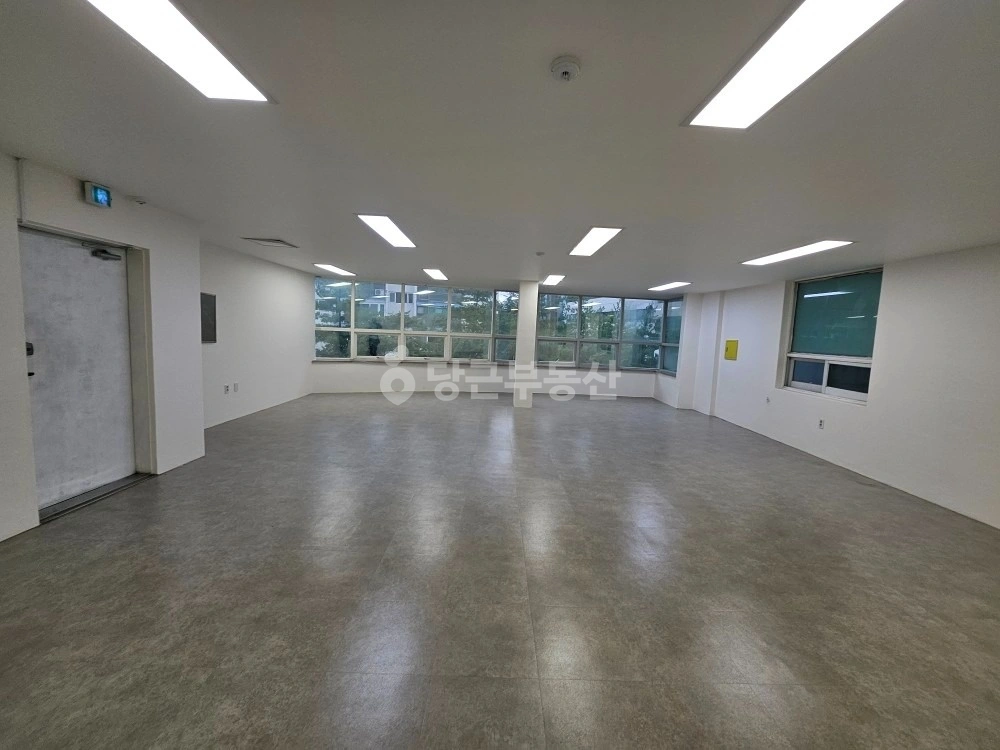 대전광역시 서구 탄방동 사무실 사진 1