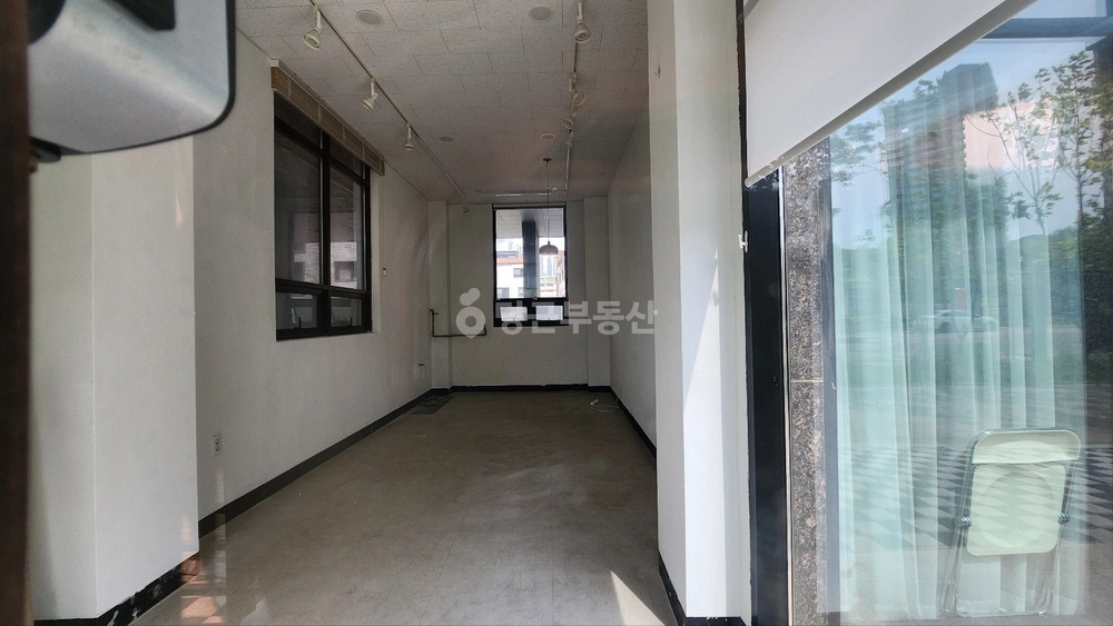 경기도 화성시 효행구 봉담읍 상가 사진 1