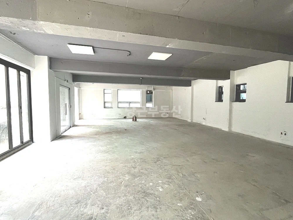 서울특별시 강남구 역삼동 상가 사진 1
