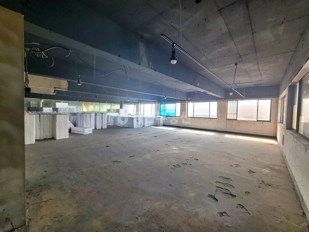 대구광역시 서구 내당동 상가 사진 1
