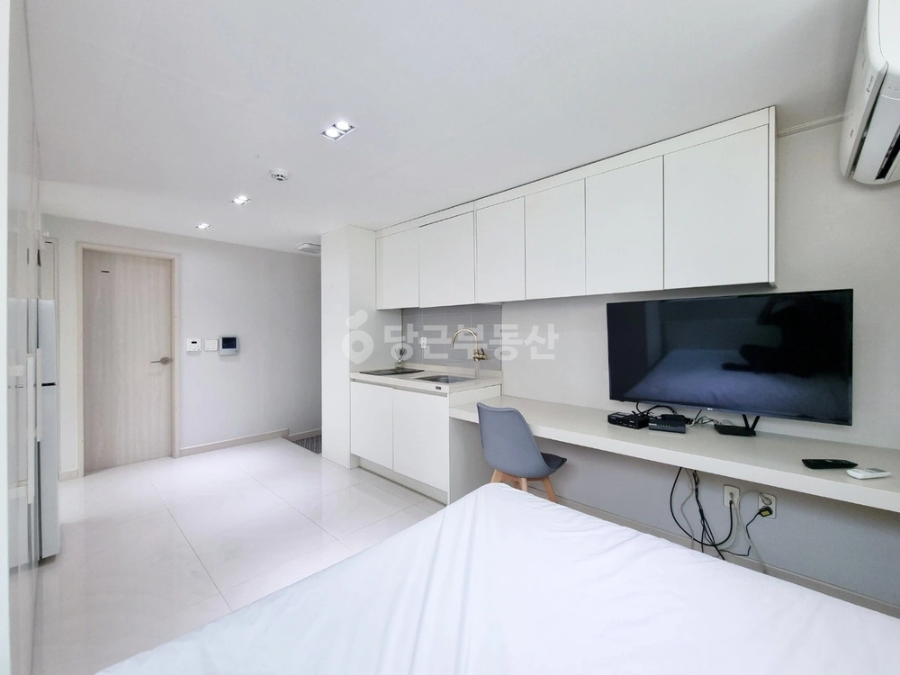 서울특별시 강남구 논현동 원룸 사진 1