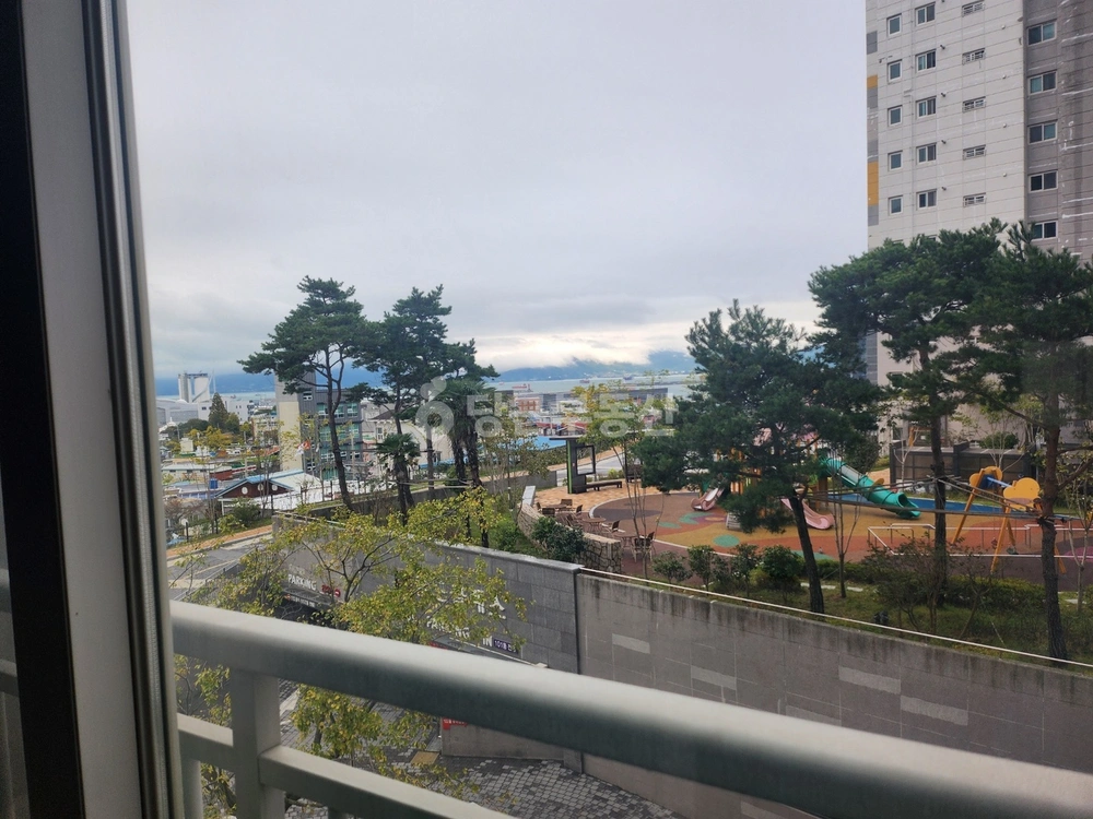 전남광주통합특별시 여수시 관문동 아파트 사진 1
