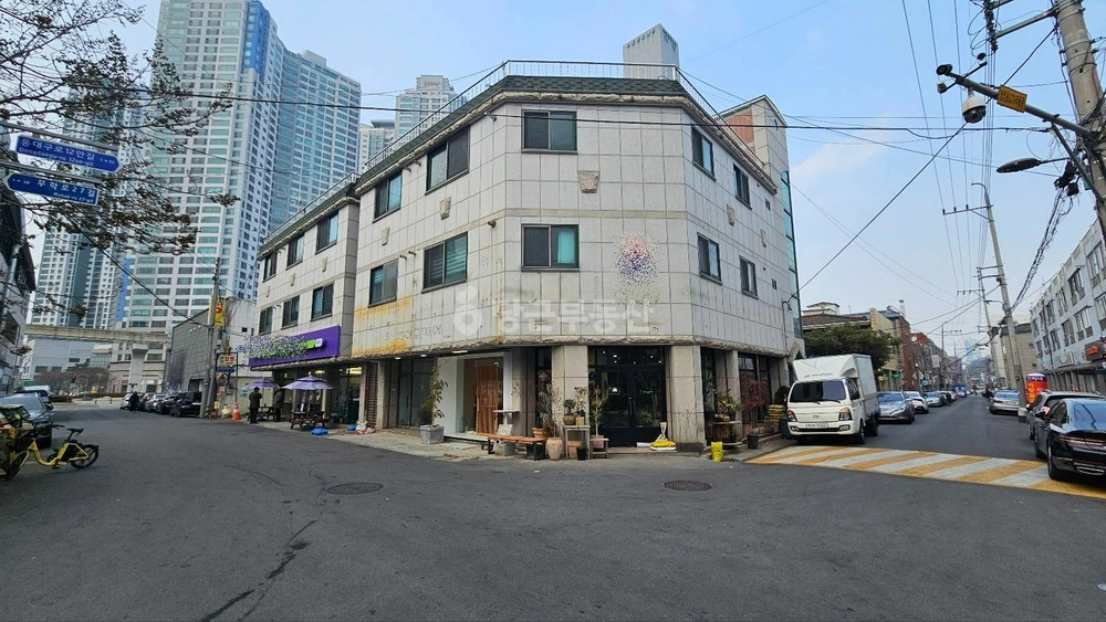 대구광역시 수성구 지산동 상가 사진 1