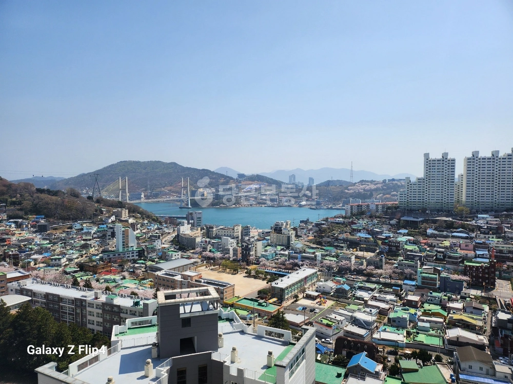 전남광주통합특별시 여수시 관문동 아파트 사진 1